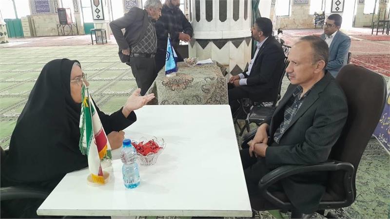 برگزاری میز خدمت دستگاه‌های تابعه وزارت تعاون کار و رفاه اجتماعی در مصلای امام خمینی شهرکرد